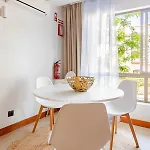 Διαμέρισμα 1- Bedroom Flat In Near The Βιλαμούρα